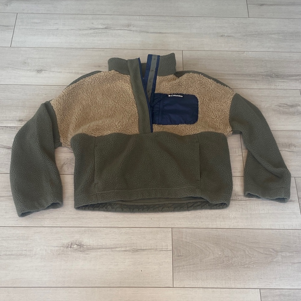 Columbia Womwns Olive and Tan Fleece Jacket Large